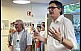 KulturPackt-Sprecher Ingo Schäfer (links) und der neue Oberbürgermeister Ralf Hofmann eröffneten das Kaufhaus KulturPackt-Sprecher Ingo Schäfer (links) und der neue Oberbürgermeister Ralf Hofmann eröffneten das Kaufhaus