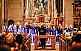 Großer Chor in der Kirche: RockIn mit gesungenen Rocksongs. Foto: Marie-Claire Götzinger